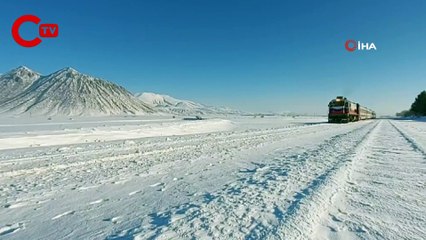 Van Gölü Ekspresi'nin Kirkor Dağı eteklerindeki muhteşem görüntüsü büyülüyor