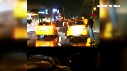 Ataşehir'de taksi hırsızını taksiciler yakaladı