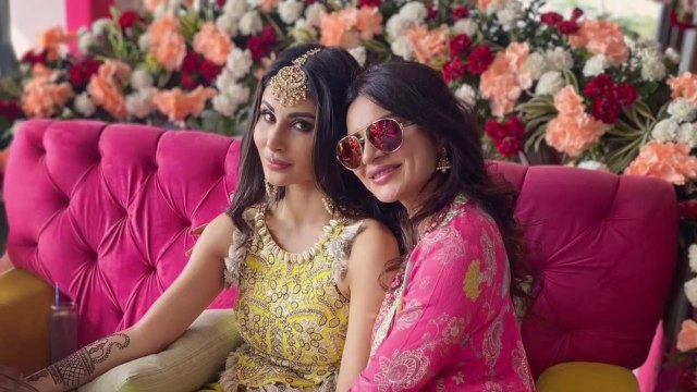 Mouni Roy dances her heart out at her haldi ceremony
