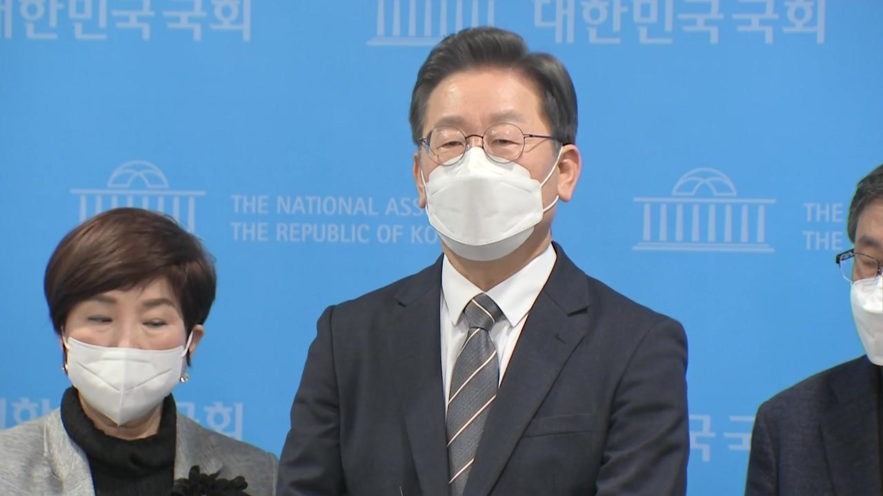 민주당 "31일 윤석열과 양자 토론·4자 토론 모두 다 하겠다" / YTN