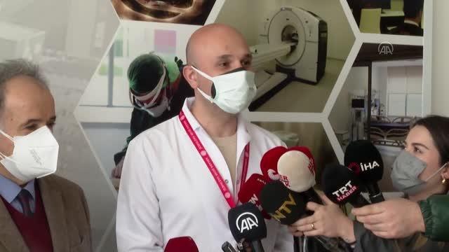 Prof. Dr. Hakan Akbulut: (Kovid-19 Vektör Aşı çalışması) Faz 2'den itibaren ağız ve burundan da uygulama başlayacak
