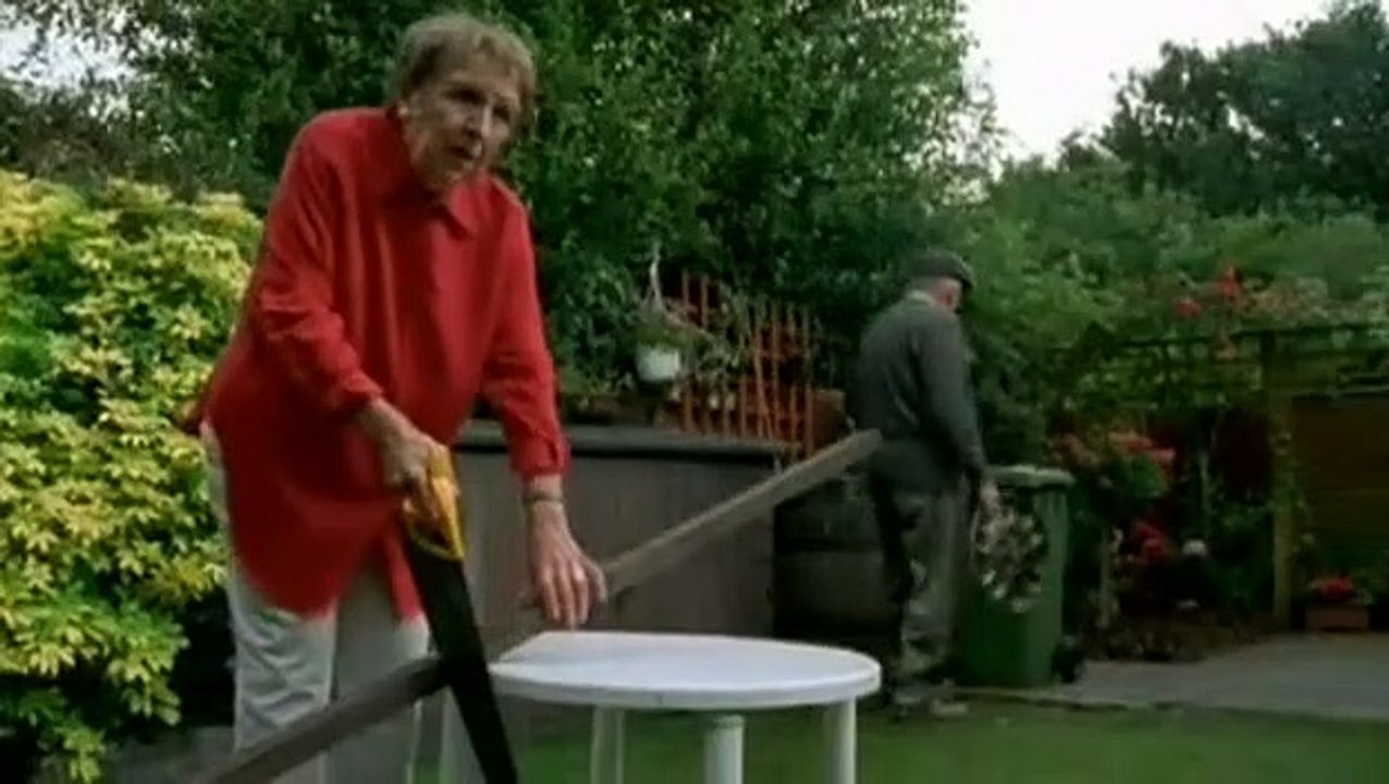 One Foot In The Grave S06 E03
