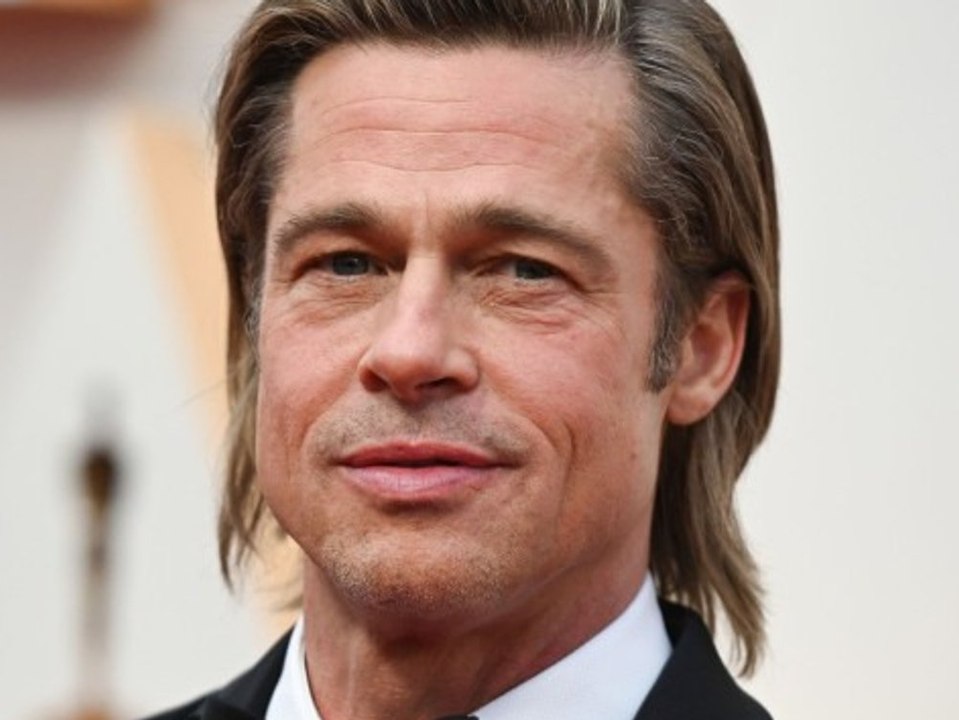 Hat Brad Pitt mit dieser Sängerin eine Affäre?