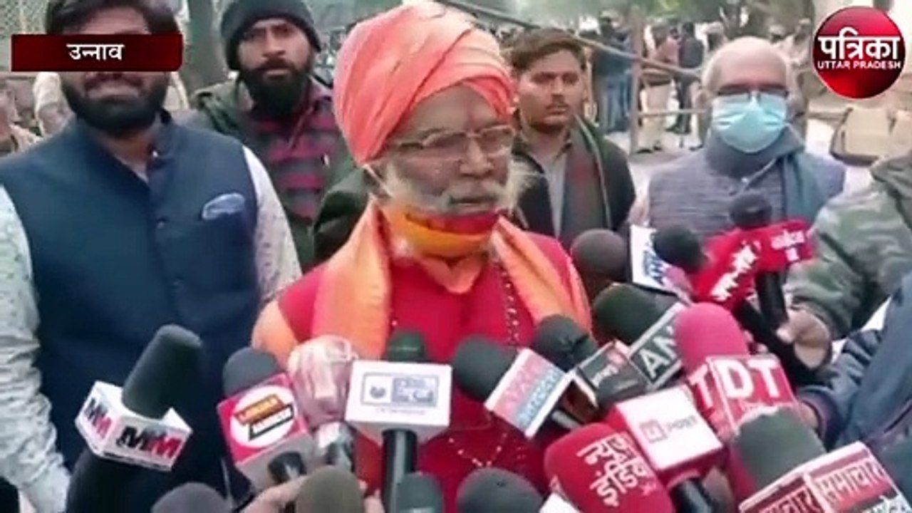 अखिलेश यादव को अभी राजनीति सीखने की जरूरत है - साक्षी महाराज