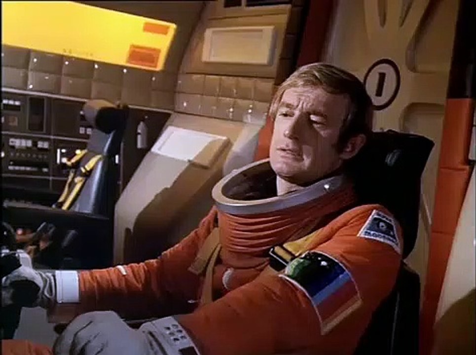 Space 1999 S01E24 - The Last Enemy