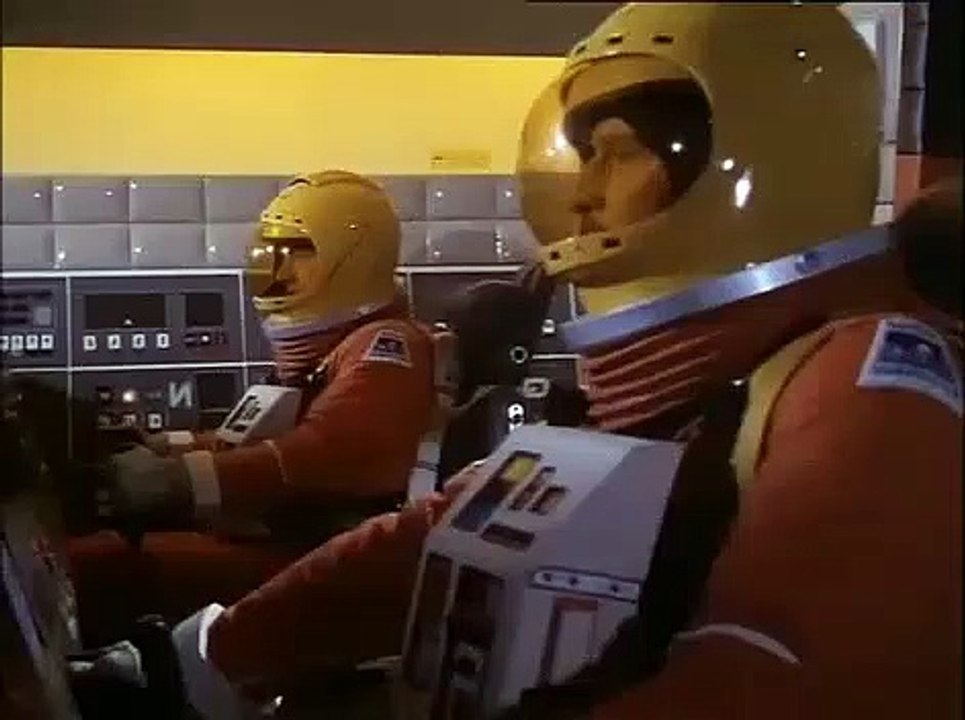 Space 1999 S01 E04 Matter Of Life And Death