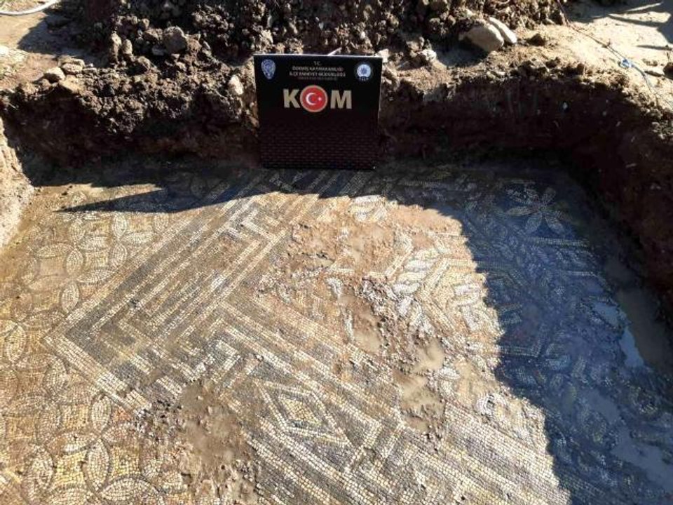 Kaçak kazıda bin 800 yıllık tarih çıktı