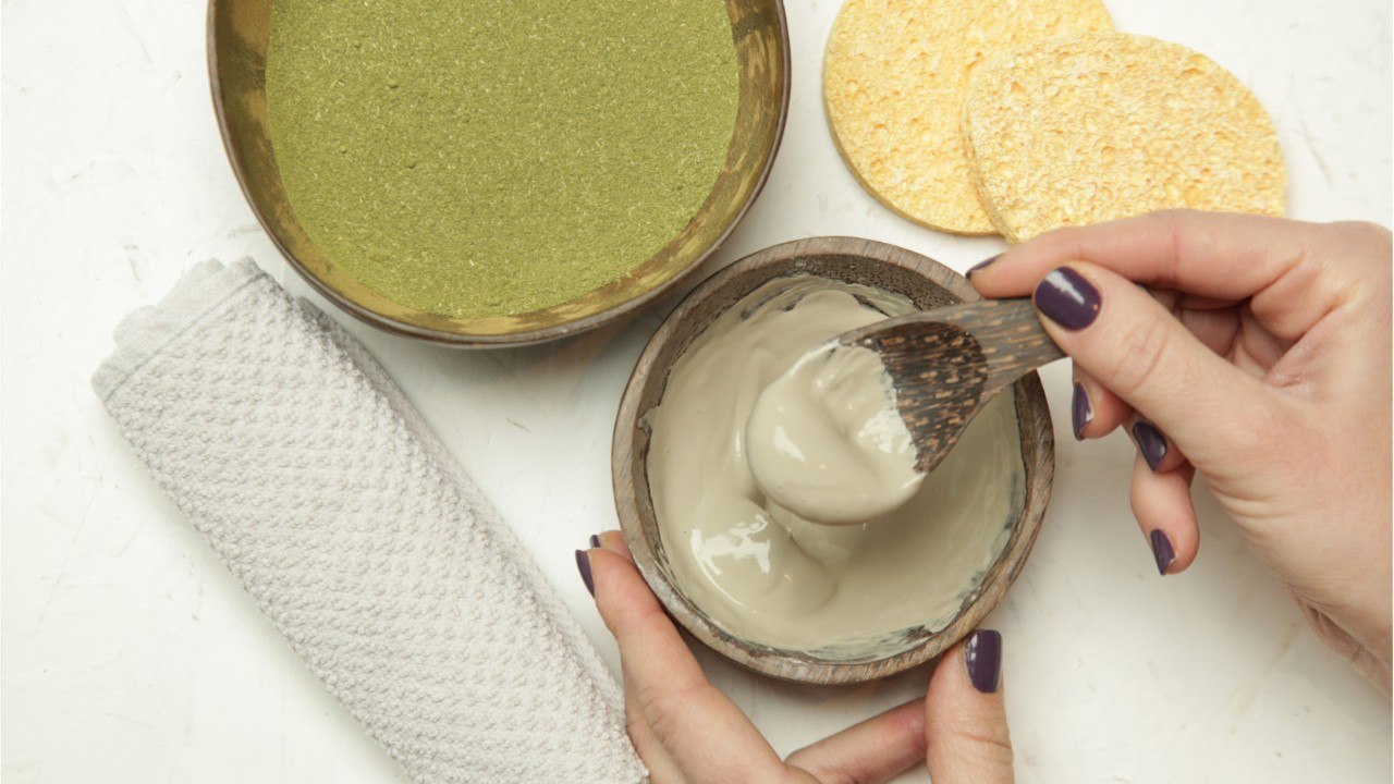 Argile verte : comment l'utiliser sur les cheveux ?