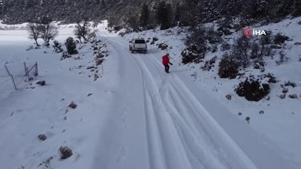 Turizmin gözdesi Kemer'de, bu kez snowboard keyfi