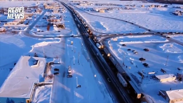 Caravana de camiones en Canadá