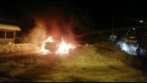 Amasya'da seyir halindeki otomobil alev alev yandı