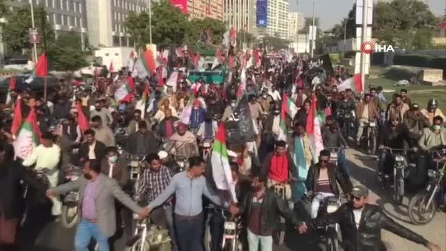 Pakistan polisinden protestoculara sert müdahale: 1 ölü