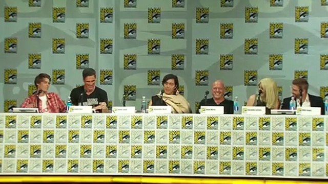 Under the Dome Saison 0 - Comic Con 2014 - Under The Dome Interview : Partie 3 (EN)