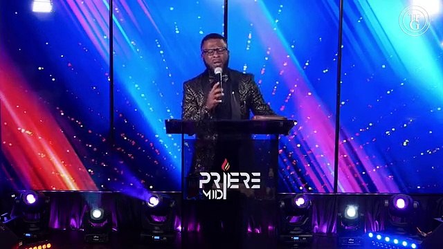 JEZU SEL INIK ESPERANS I 24 MINT DE LOUANJ E ADORASYON AVEK EVANG JEMPS