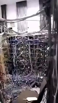 Trop de cables... vivement le sans fil