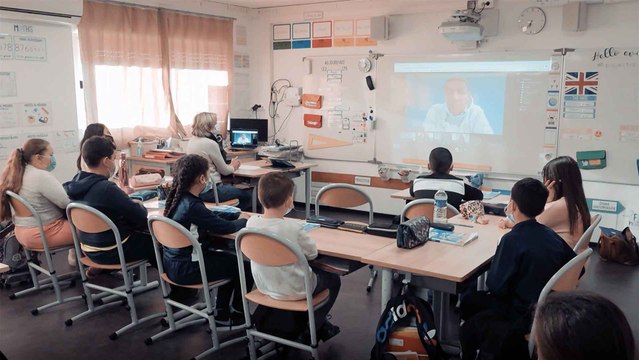 Amine Harit en visio avec des écoles marseillaises