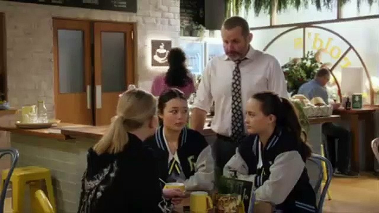 Neighbours 8769 1st February 2022