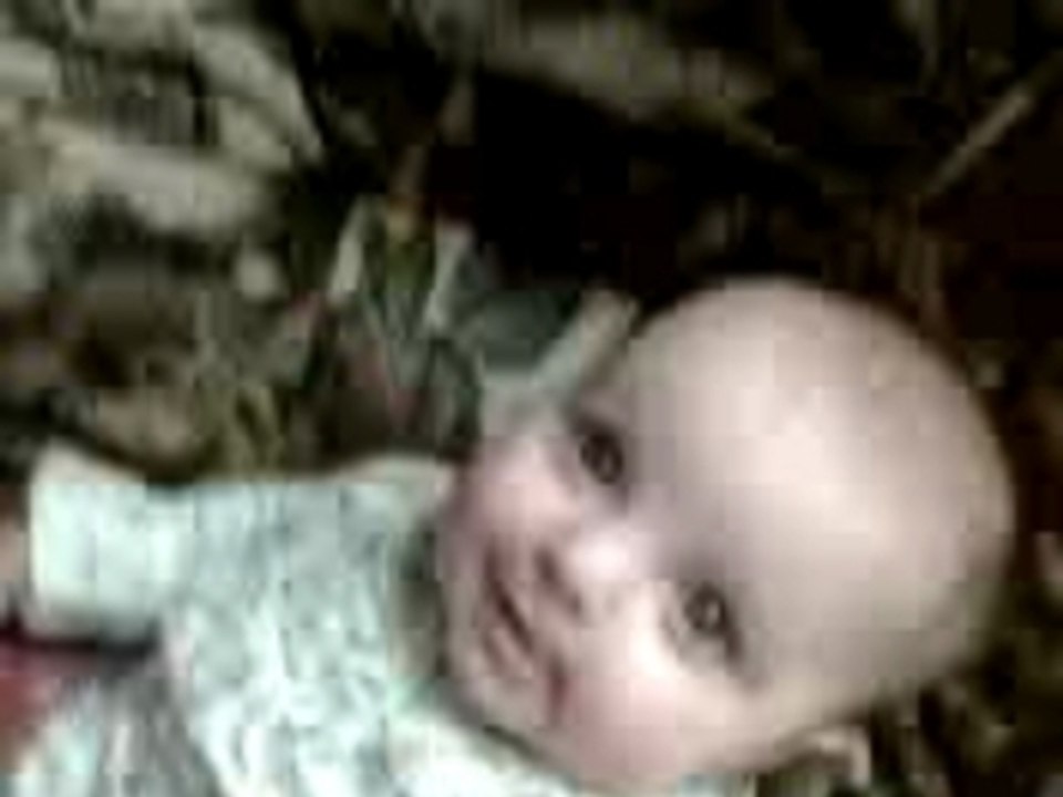 fou rire de Chloé avec sa soeur