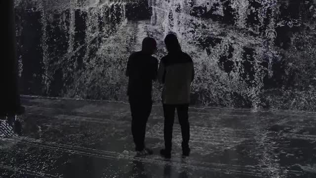 New York'taki Artechouse sanat merkezi Trust isimli sergi için kapılarını ziyaretçilere açtı