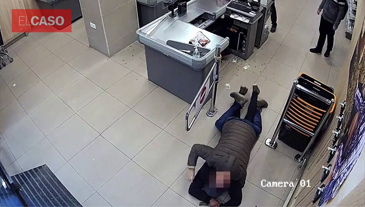 Un mosso fora de servei desarma i deté un lladre en un súper de Mataró