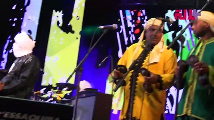 مغاربة وأجانب.. الصويرة ترقص على إيقاعات الموسيقى الكناوية والصحراوية