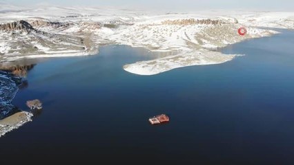 Kar yağışı çiftçilerin yüzünü güldürdü