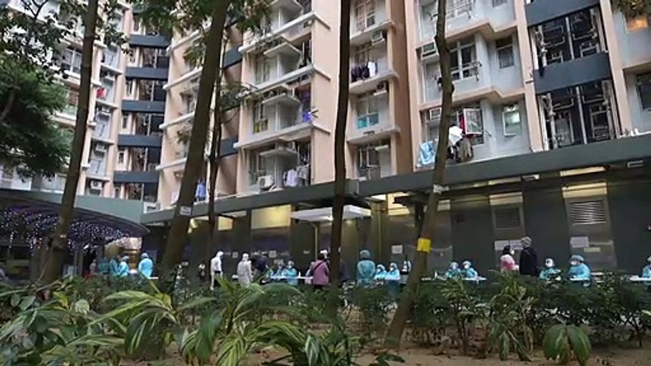 Surto de covid em Hong Kong expõe falhas
