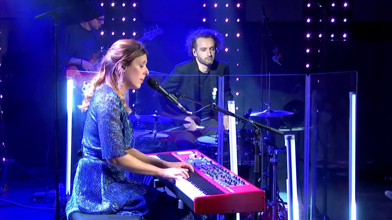 Cats On Trees interprète "A quoi" dans "Le Grand Studio RTL"