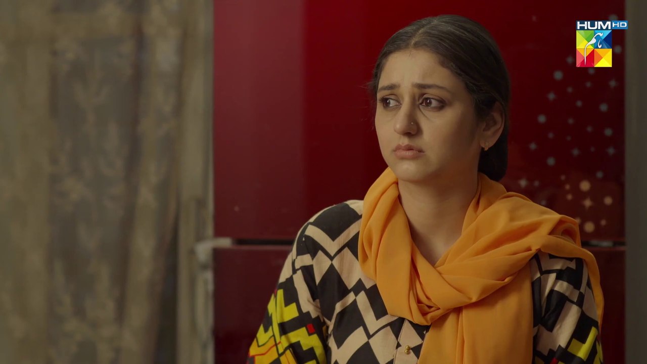 Badnaseeb, Episode #71, HUM TV Drama, Official HD Video - 27 January 2022