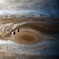 Time lapse d'Europa et Io autour de Jupiter
