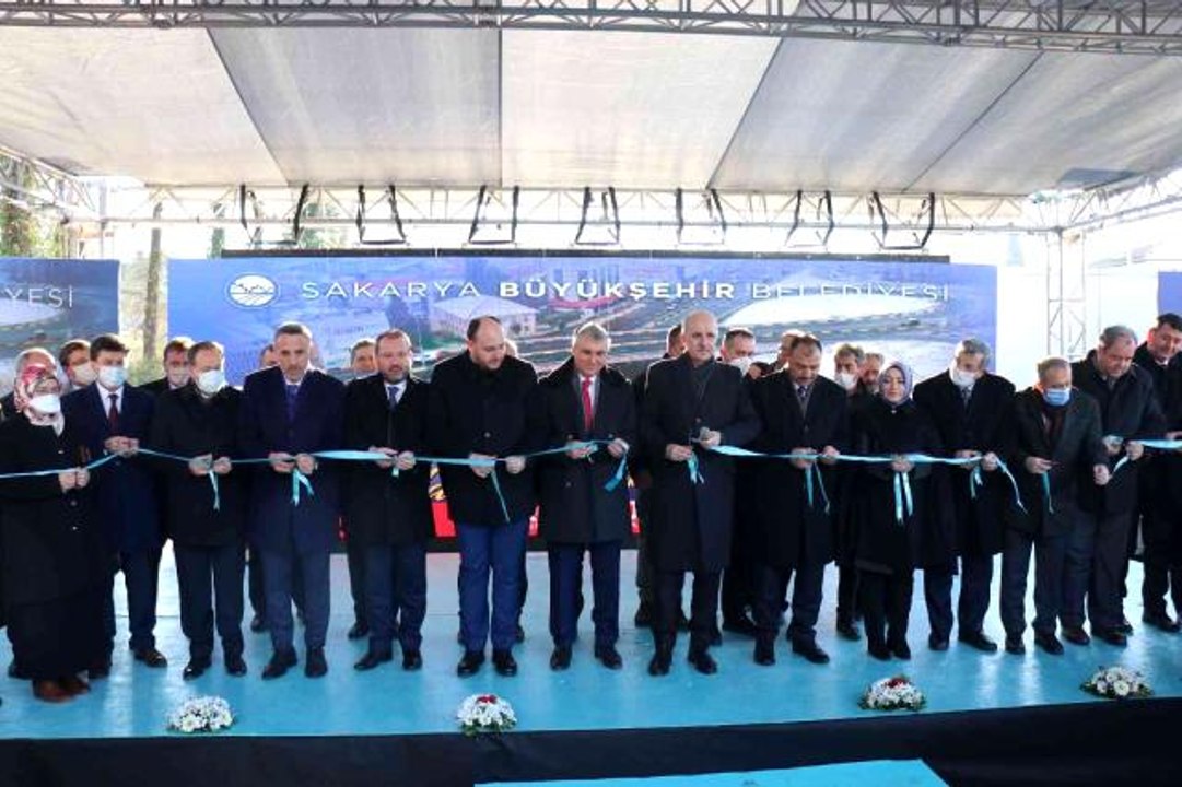 Prof. Dr. Kurtulmuş: "Türkiye'nin artık başkasına el avuç açarak 3-5 dolar için kapısında bekleyeceği günler geride kalmıştır"