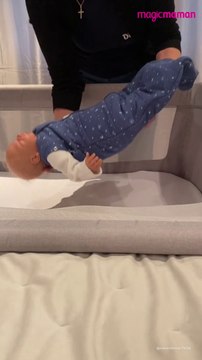Cette maman donne une astuce pour coucher un bébé endormi sans qu'il ne se réveille