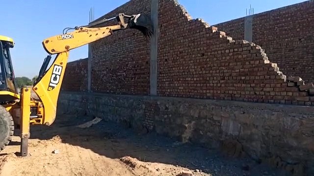तीन अवैध कॉलोनियों में निर्माण ध्वस्त, गुपचुत हो रहा था निर्माण