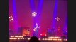 Concert de Carla Bruni, le 26 janvier 2022, à l'Olympia, à Paris. Vidéo partagée par Karine Le Marchand sur Instagram.