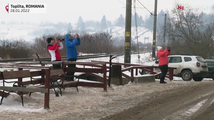 La cascada termal de Toplita en Rumanía helada por primera vez en años