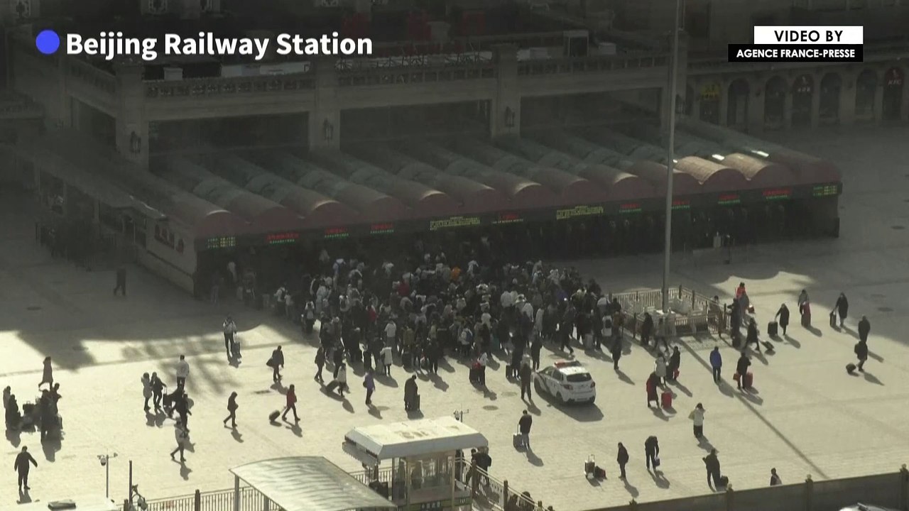 Travelers at Beijing railway station ahead of Chinese New Year