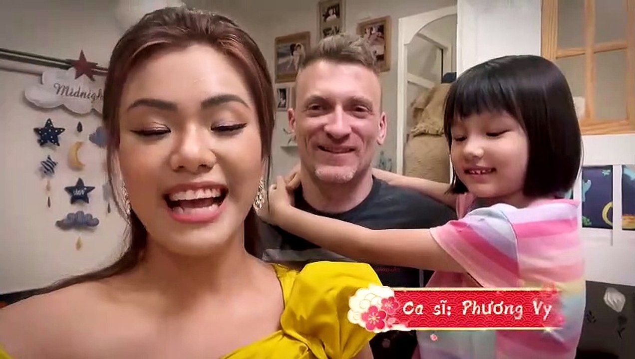 Ca sĩ Phương Vy chúc Tết Bestie