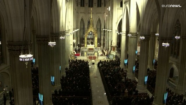 Nova Iorque homenageia jovem polícia morto a tiro