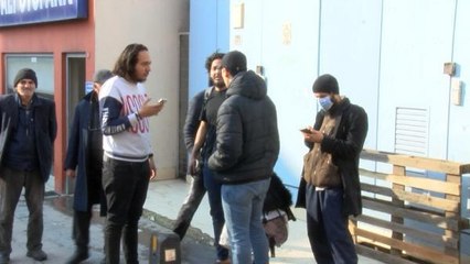 Son Dakika | KÜÇÜKÇEKMECE'DE YANGINDA DAİREDE MAHSUR KALAN ÖĞRENCİLER KURTARILDI