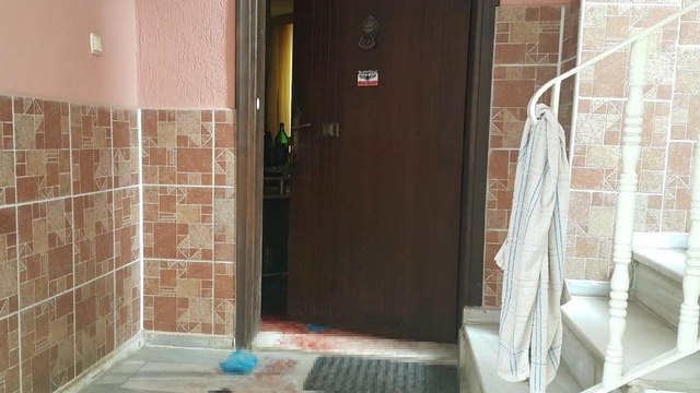 Kıskançlık yüzünden arkadaşını öldürüp cinsel organını kesti