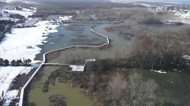 Karla kaplı Acarlar Longozu havadan görüntülendi
