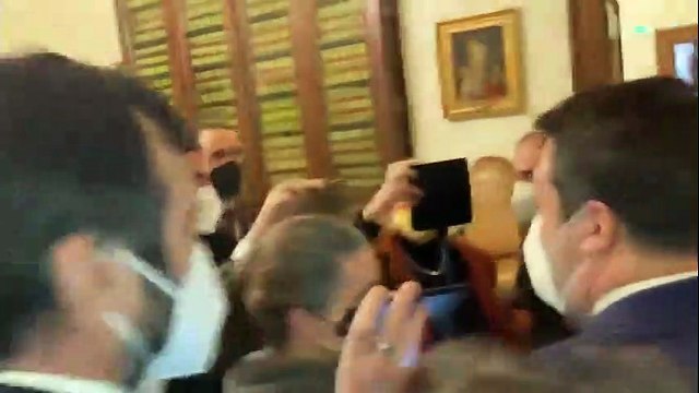 Quirinale, l'apertura di Salvini: Se non si vuole trovare accordo, resti Mattarella