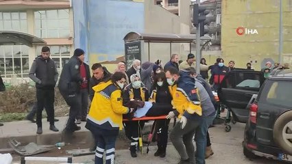 Cenazeden dönen araç kaza yaptı: 4 ağır yaralı