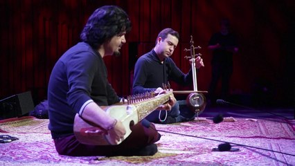 عازف أفغاني ينشر موسيقى بلاده في العالم بعيدا من طالبان