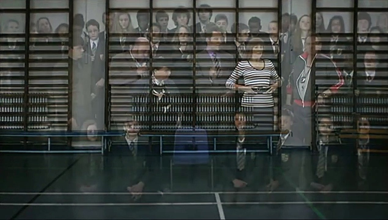 Big School (2013) Saison 0 - Opening Theme (EN)