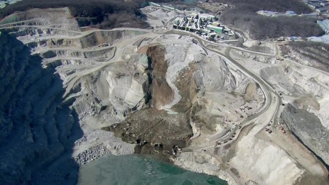 소방, 매몰자 수색 위치 변경...경찰, 매몰자 2명 부검 예정 / YTN