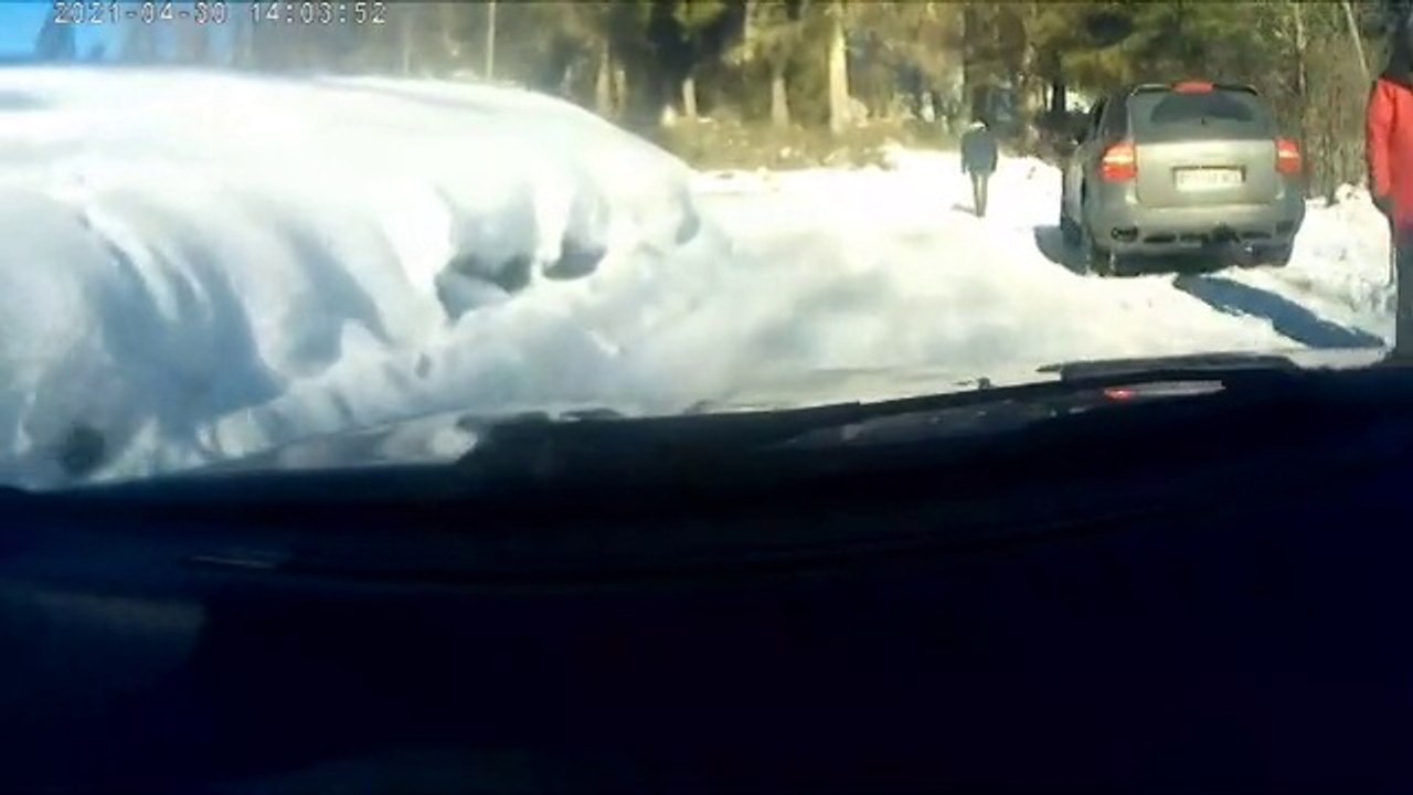 sortie de route PORSCHE  - vidéo lulu du jura