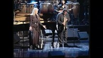 Désinformation Covid : Joni Mitchell suit Neil Young et se retire de Spotify