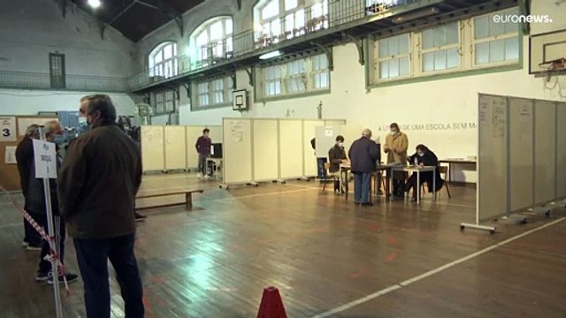 Πορτογαλία: Άνοιξαν οι κάλπες για τις βουλευτικές πρόωρες εκλογές