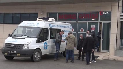 Antalya'da kazılan mezardan yola çıkılarak cesedi bulunan şahsın cenazesi ailesine teslim edildi